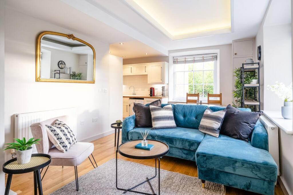 Stunning 2 Bedroom Apartment In Converted Chapel 바스 외부 사진